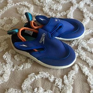 GC Speedo Water shows for toddlers size S. Worn once.